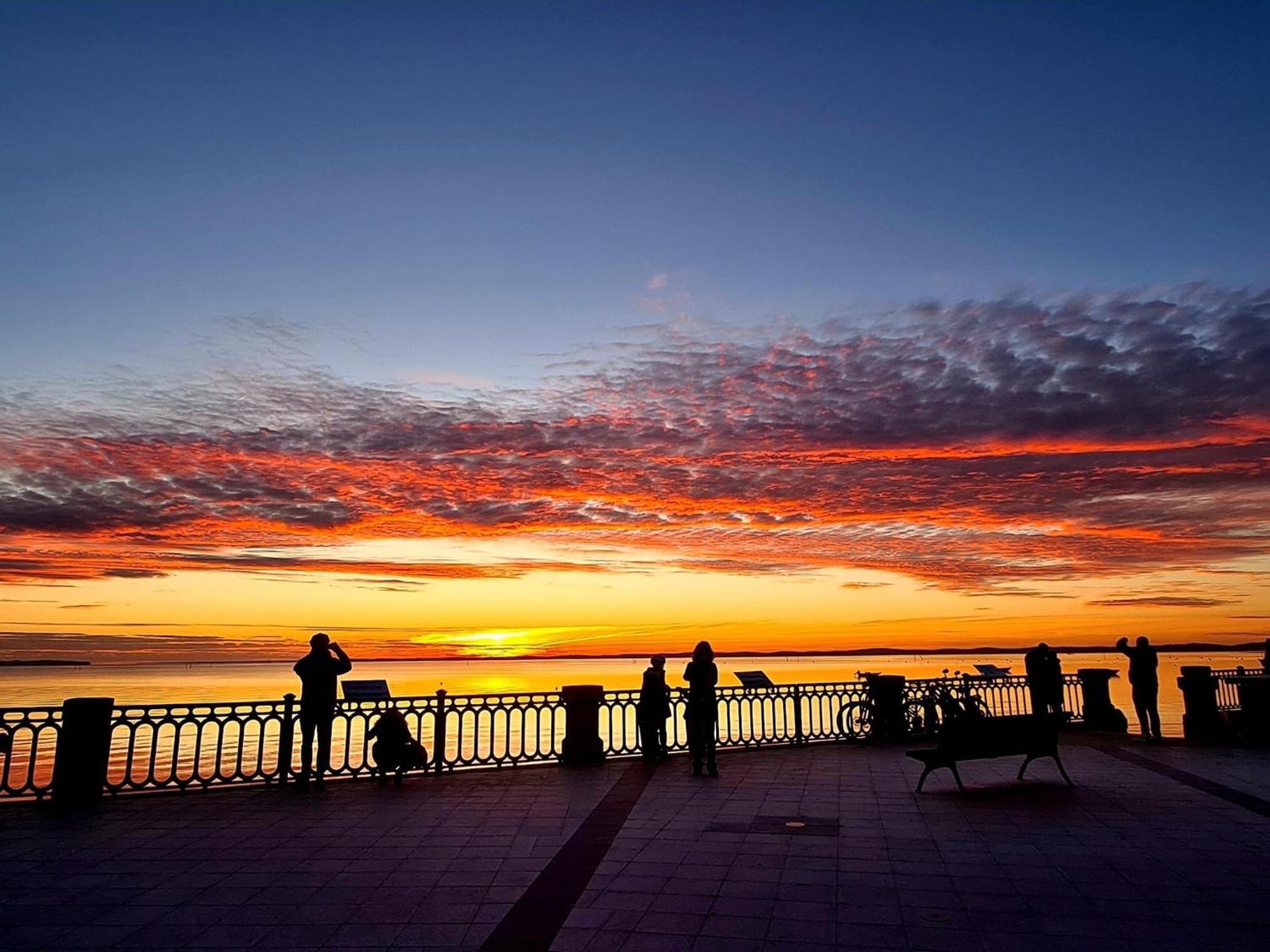 Cocon entre presqu'île du Cap Ferret et plages océanes - terrasse - vélo gratuit Ares Exterior foto